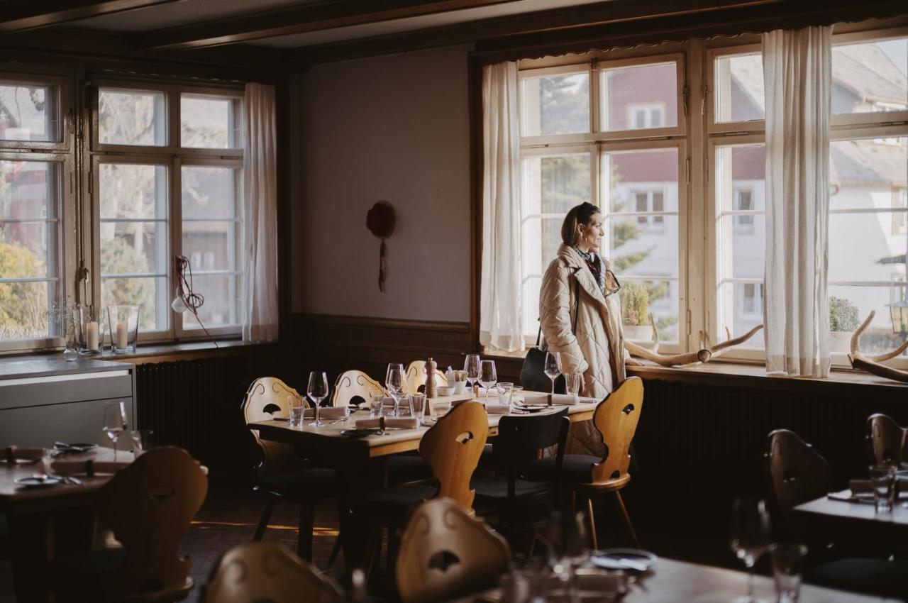 Hotel Der Hirschen Sankt Märgen Esterno foto